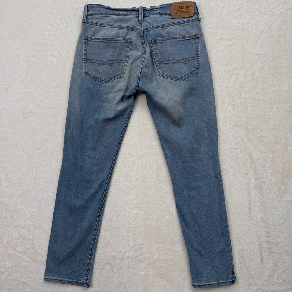 Signature by Levi Strauss Mens W32 L30 Light Wash Slim Fit Jeans - Picture 8 of 14
